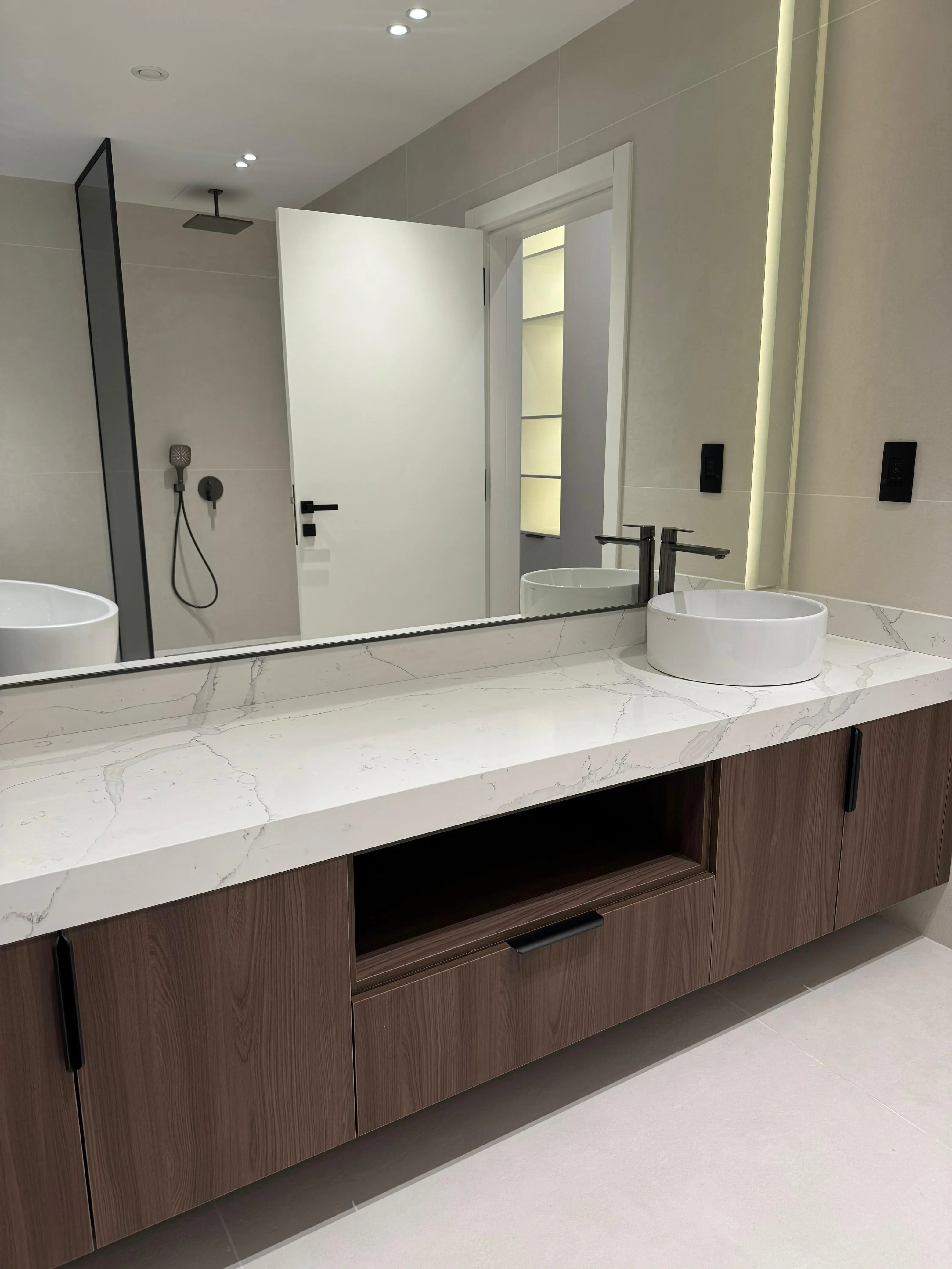 D A R Bespoke Joinery
